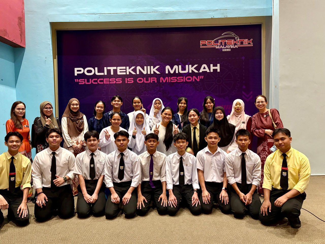 SMK Three Rivers | Mukah