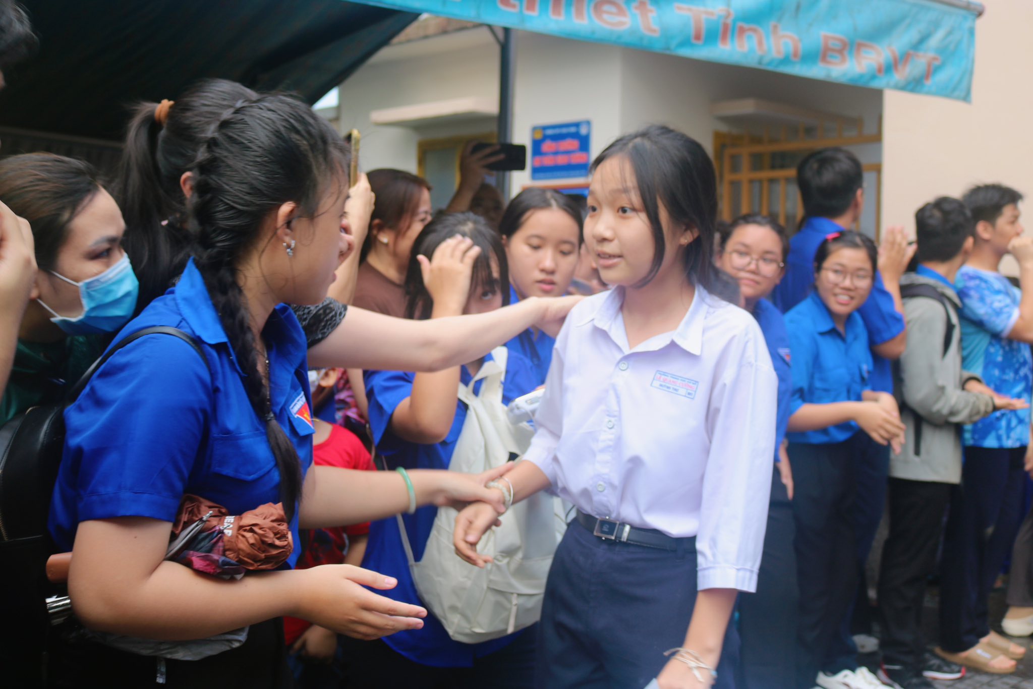 Cộng đồng học... - Cộng đồng học sinh THPT Châu Thành - BRVT