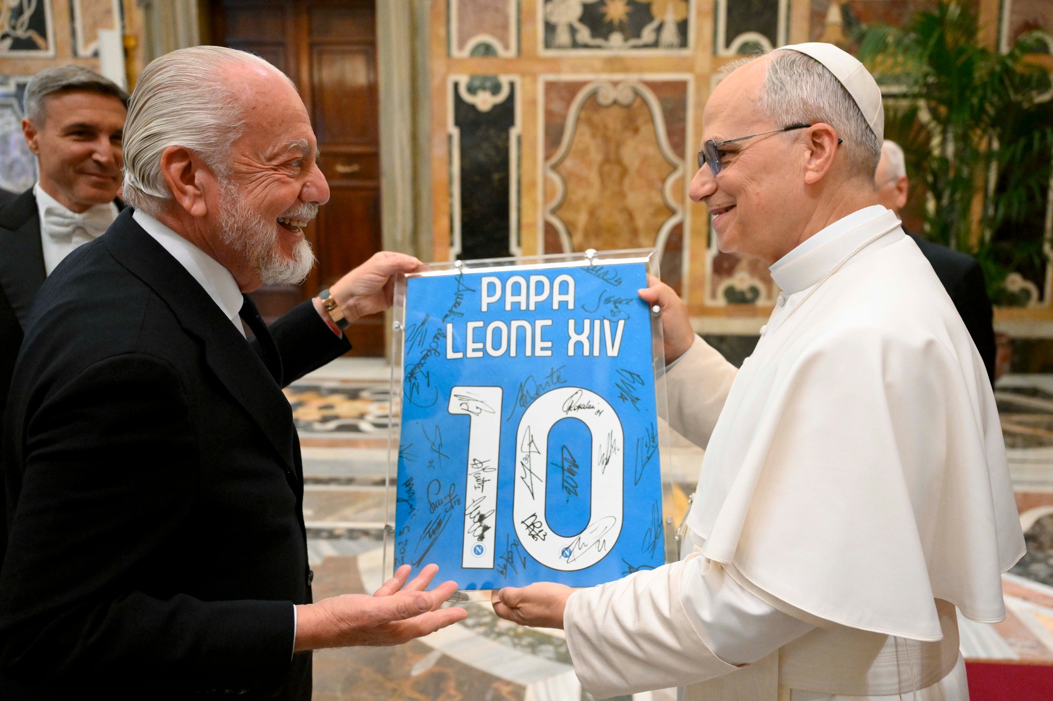 Eurosport - Papa Leon al XIV-lea a primit-o pe Napoli la Vatican ...