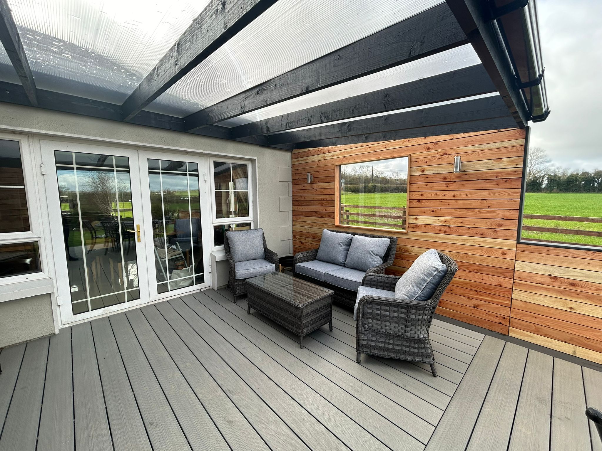 PH Decking - Have a scroll through these photos of a deck...