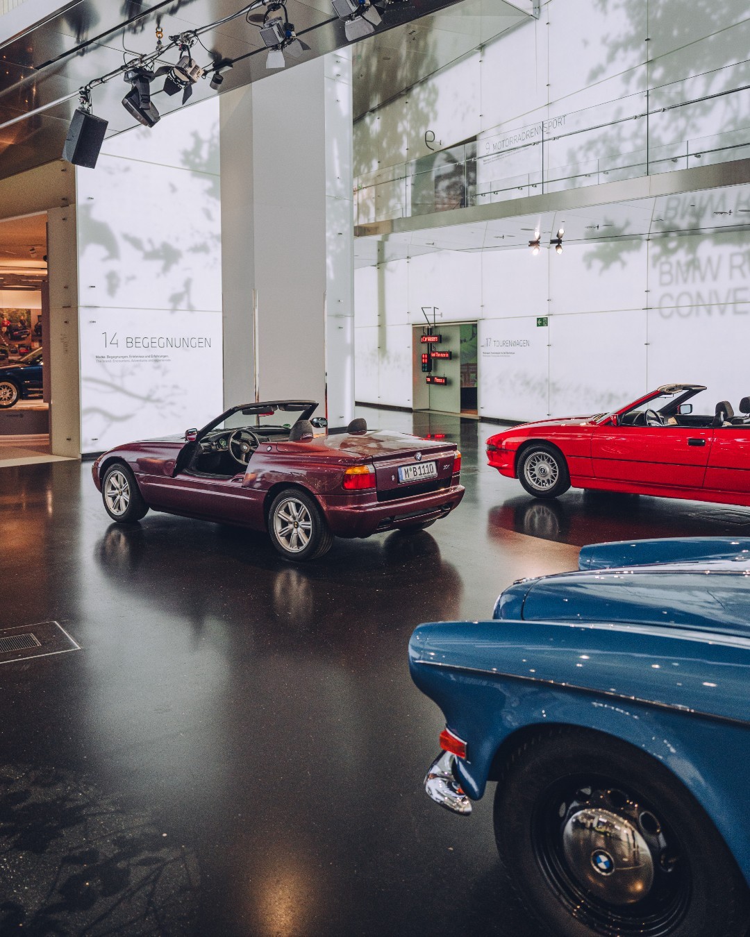 Wait for the transformation… The BMW Z1 and BMW Z1 Art Car from