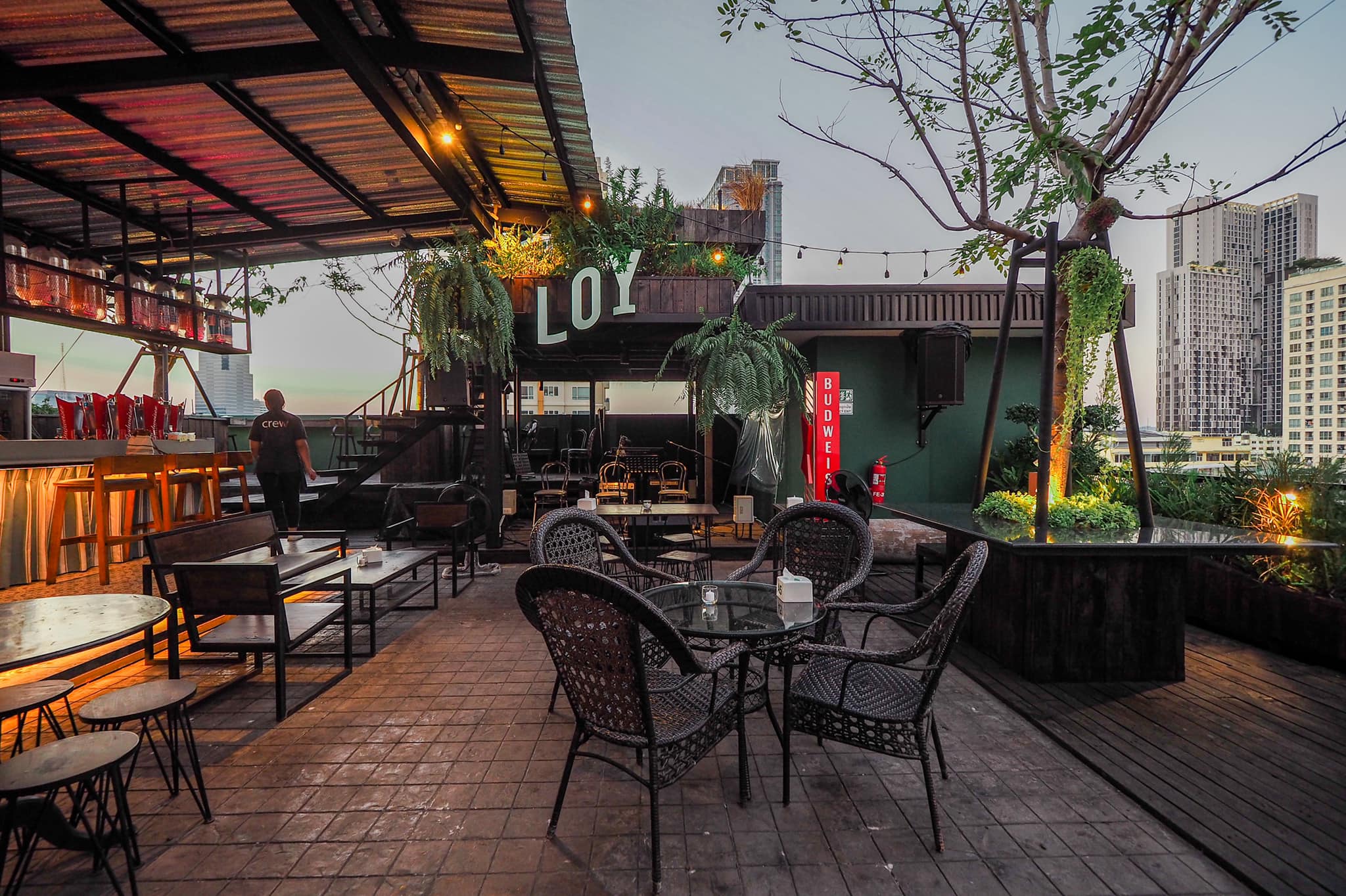รีวิว Loy High 9th Floor 🏡🎶🍻🎉... - Cafe Story x ติดเล่า | Facebook