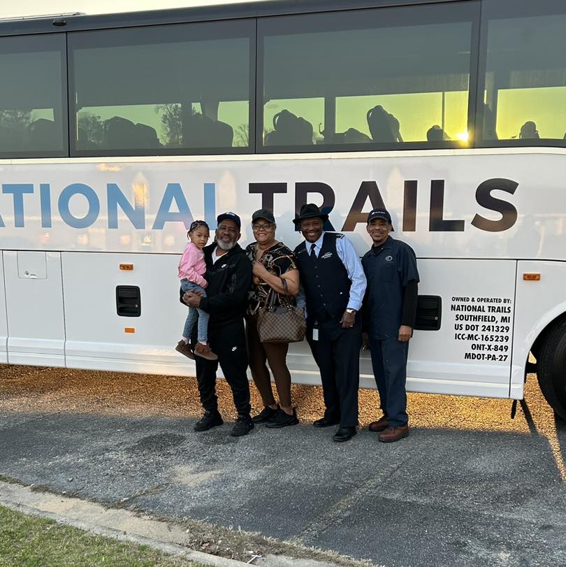 💙What’s better than visiting with... - National Trails Bus | Facebook