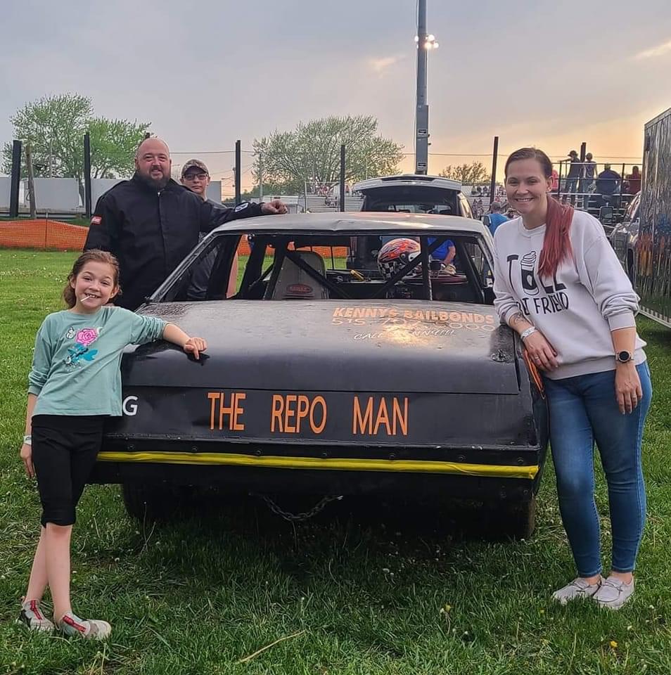 Heat Race at the Warren County Speedway last night. Andrew was in the ...