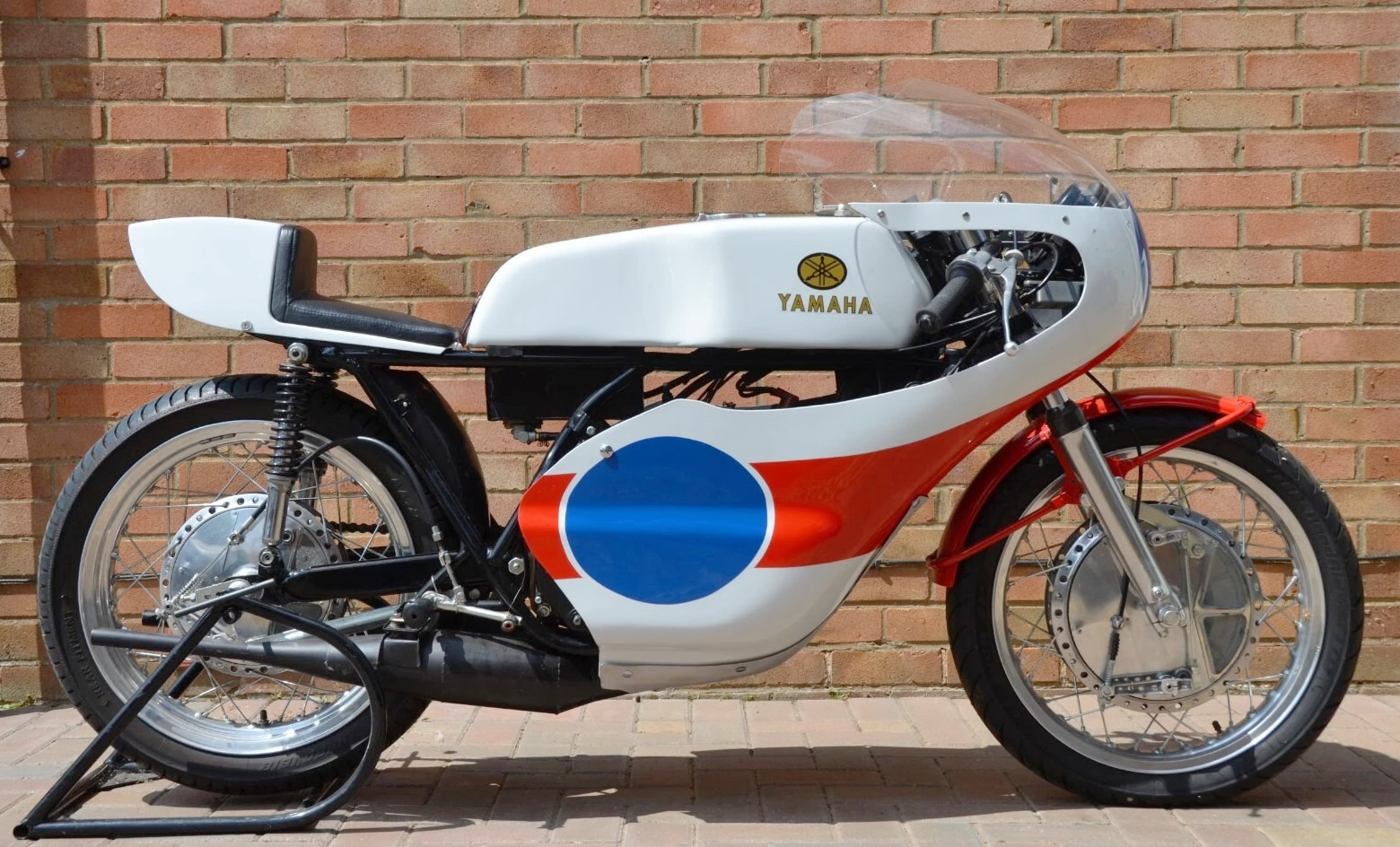 A unique bike. the 3/cly TZ350 Yamaha that won the world championship.