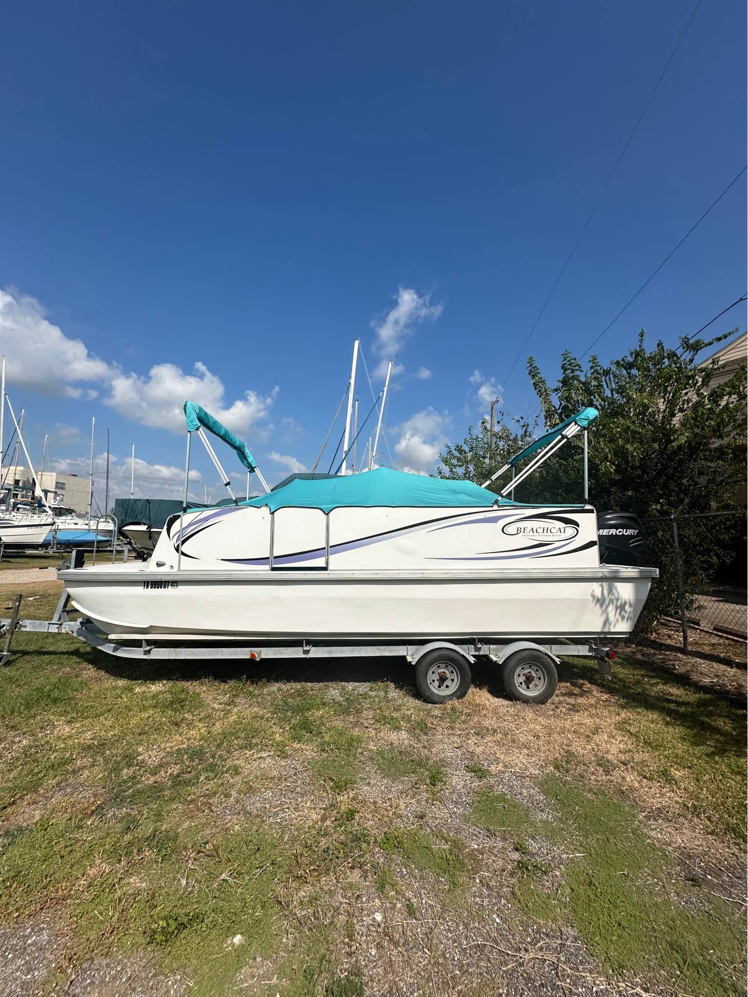 Beachcat Pontoon 23.5 foot merc 200 - Powerboats & Motorboats - League ...