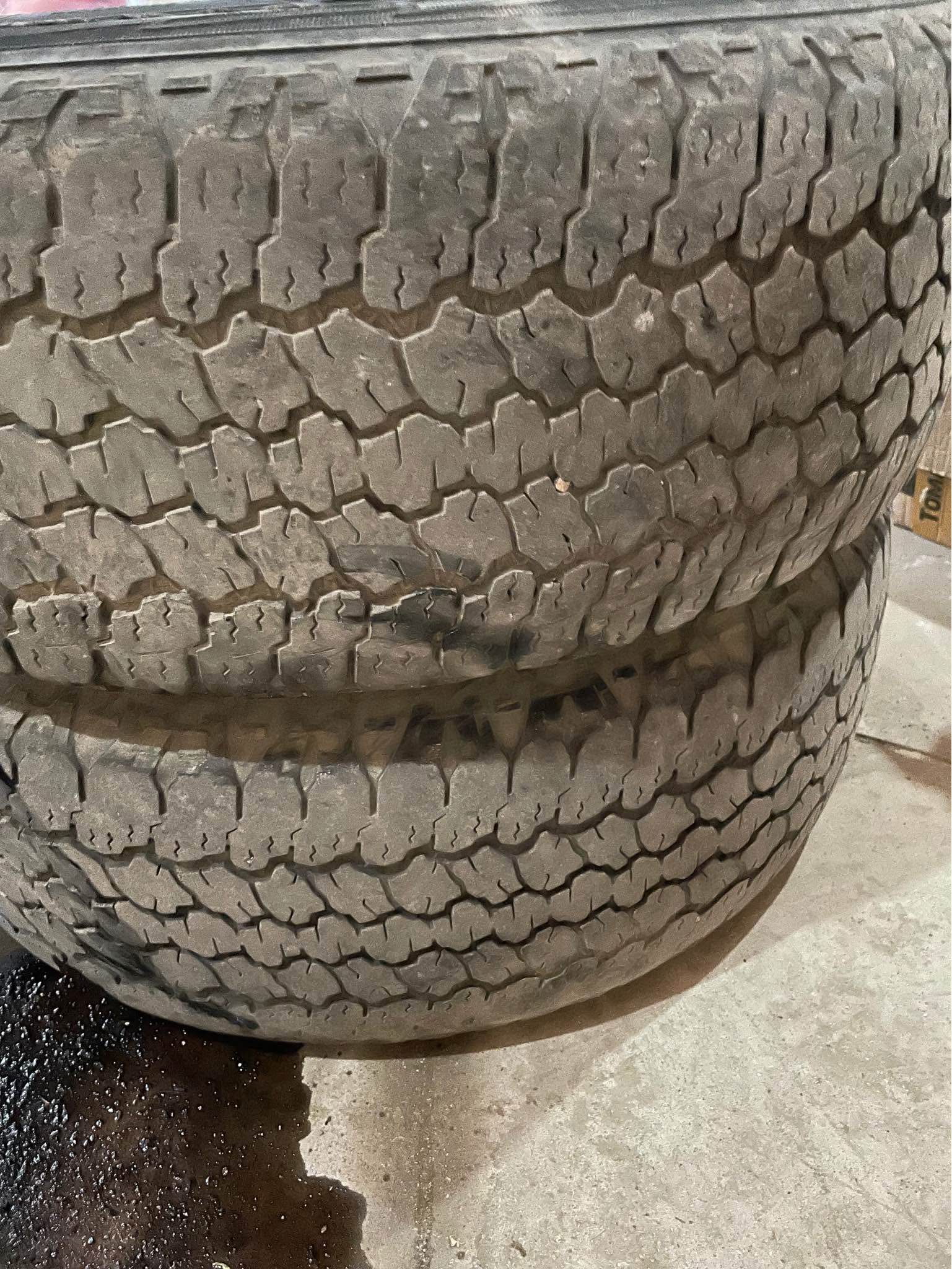 Jante Rim f 150 et pneu 275-75 r18 - Car Wheels, Tires & Parts ...