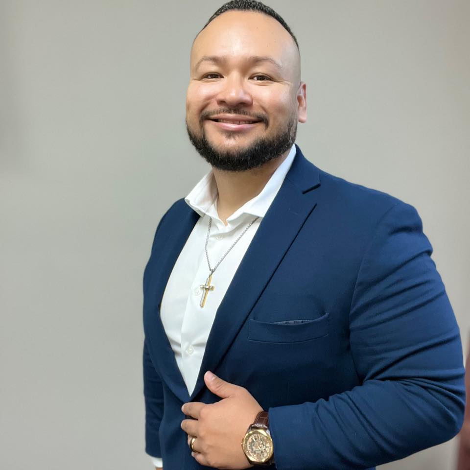 Roy Rosales-Real Estate Agent | La Quinta CA