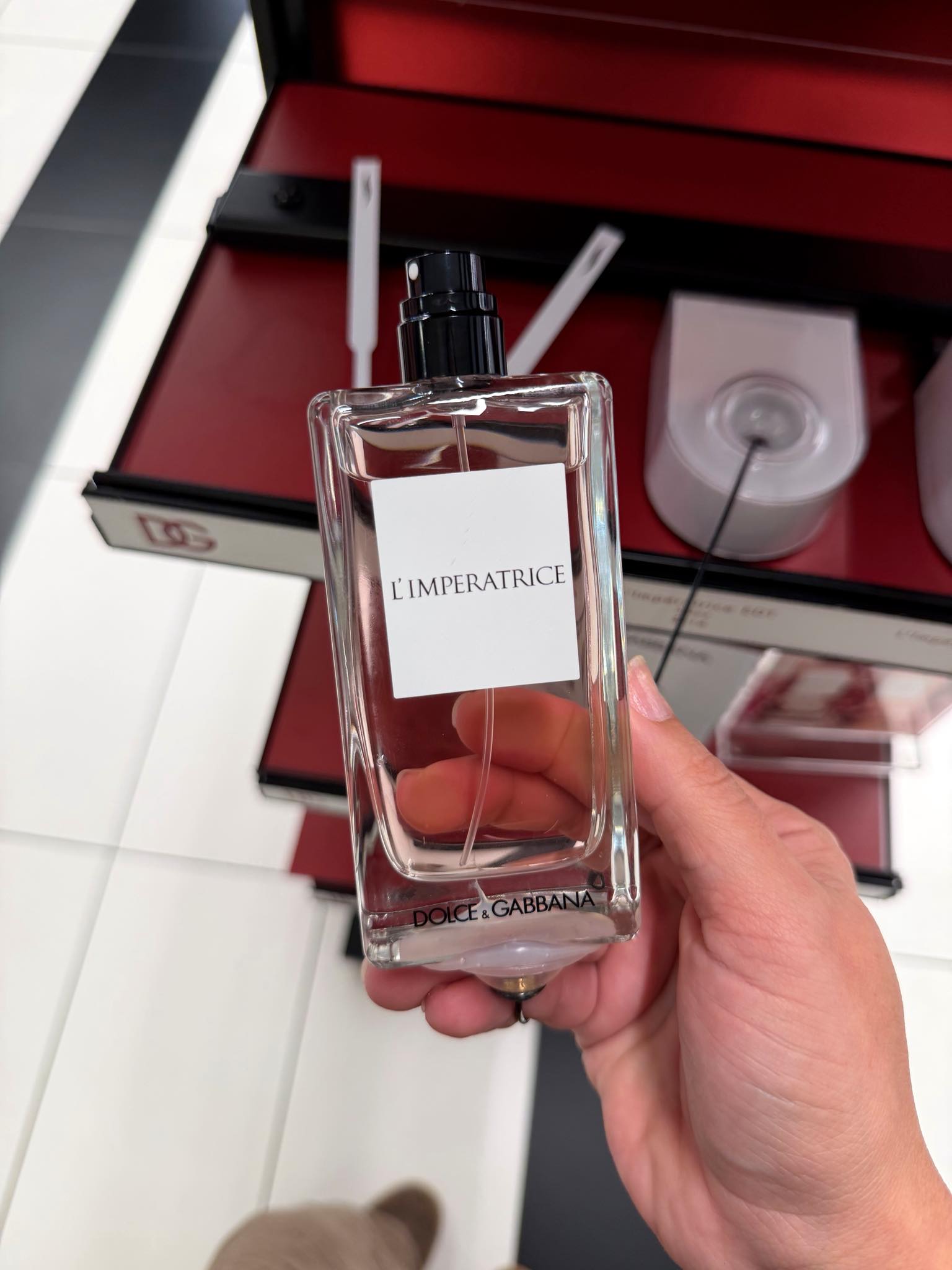 Similar perfume to Dolce & Gabbana's leopard print scent?