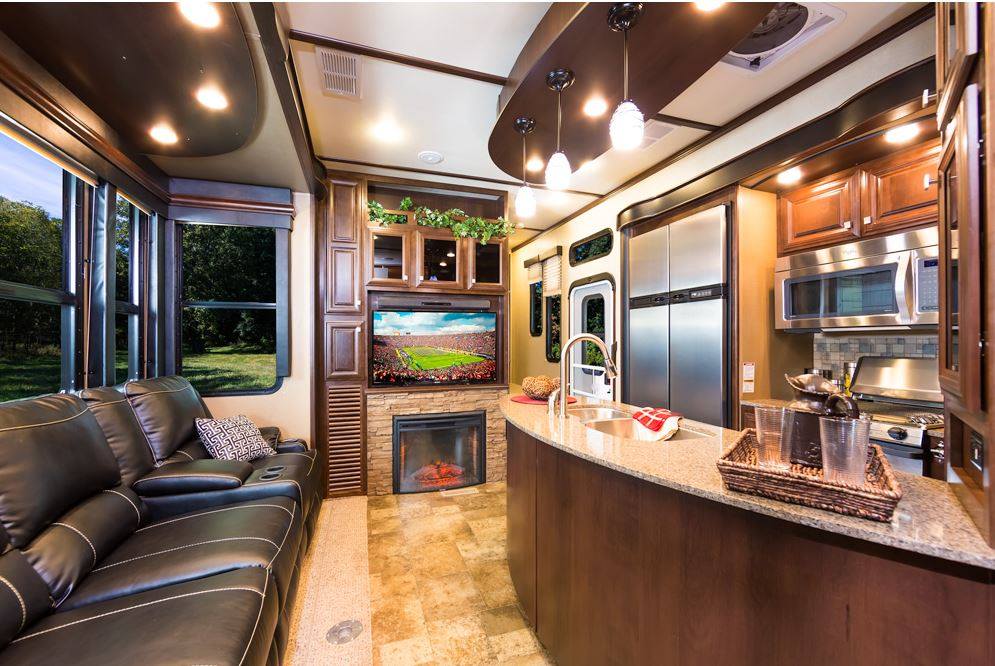 General RV Center | Wixom MI