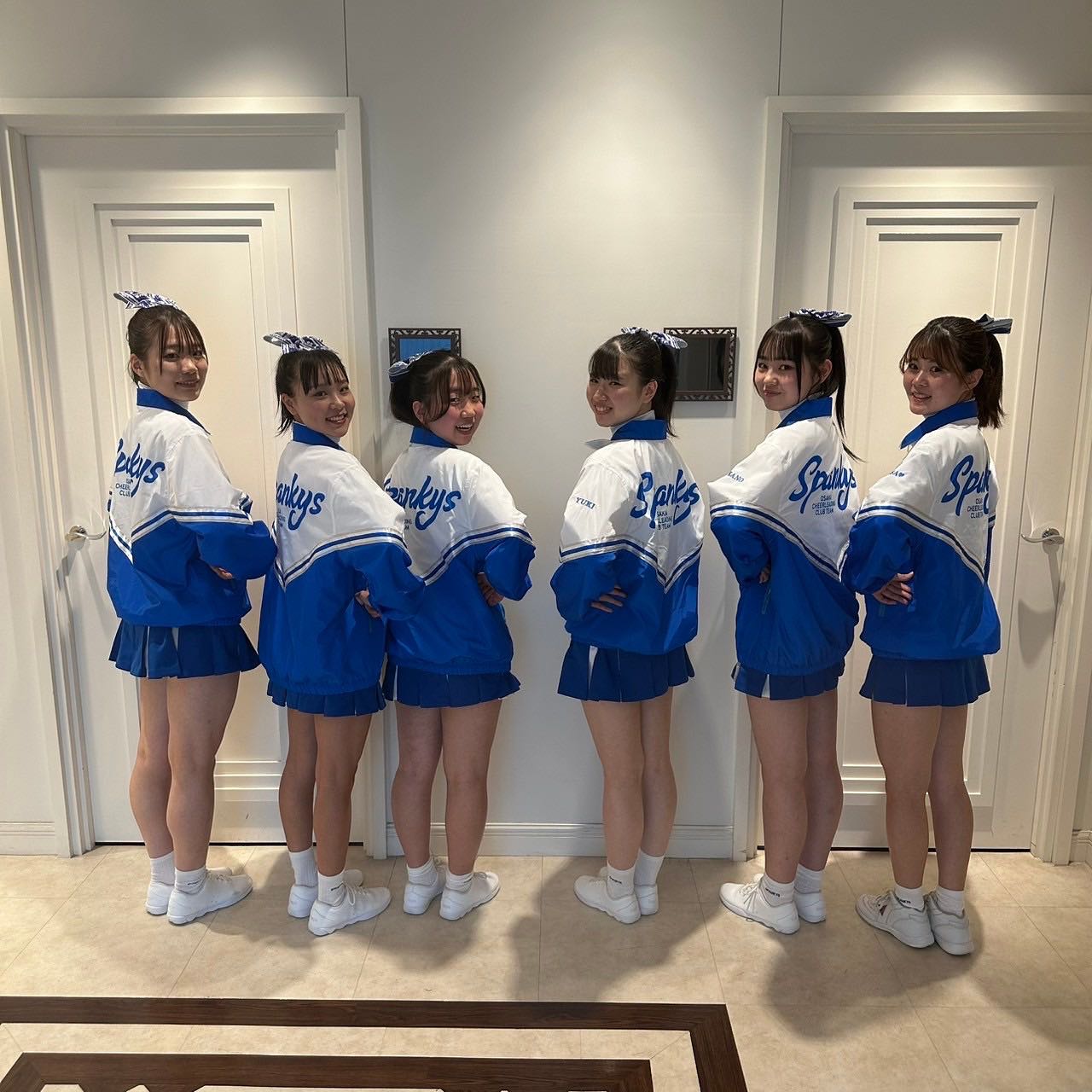 ウィンドブレーカーを @eightiescheer 様に作っていただきました