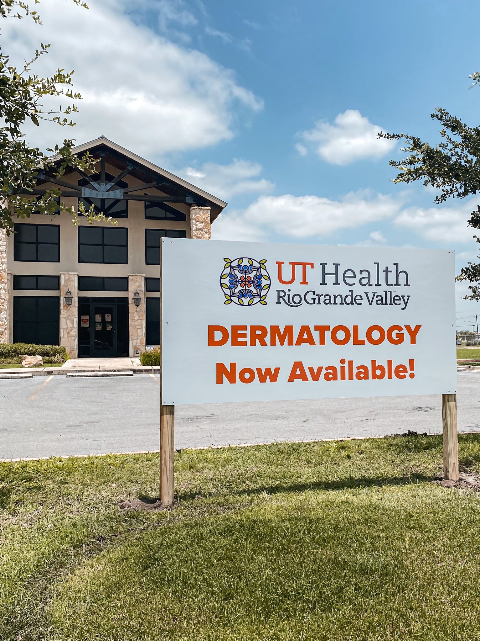 UT Health RGV - The new signs for our UT Health RGV... | Facebook