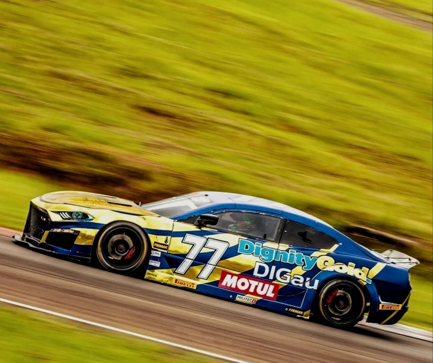 Dignity Gold Racing | Chicago IL