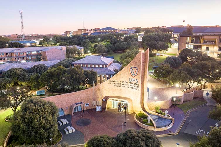 Kovsie2b - Important Announcement! 📢📢 The welcoming of first-year ...