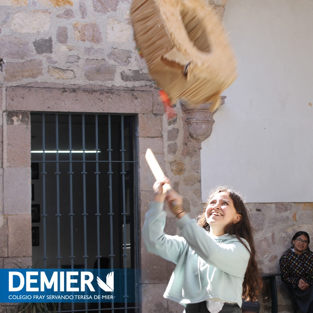 🪅 | #Tradiciones El mes pasado el... - Demier Preparatoria | Facebook