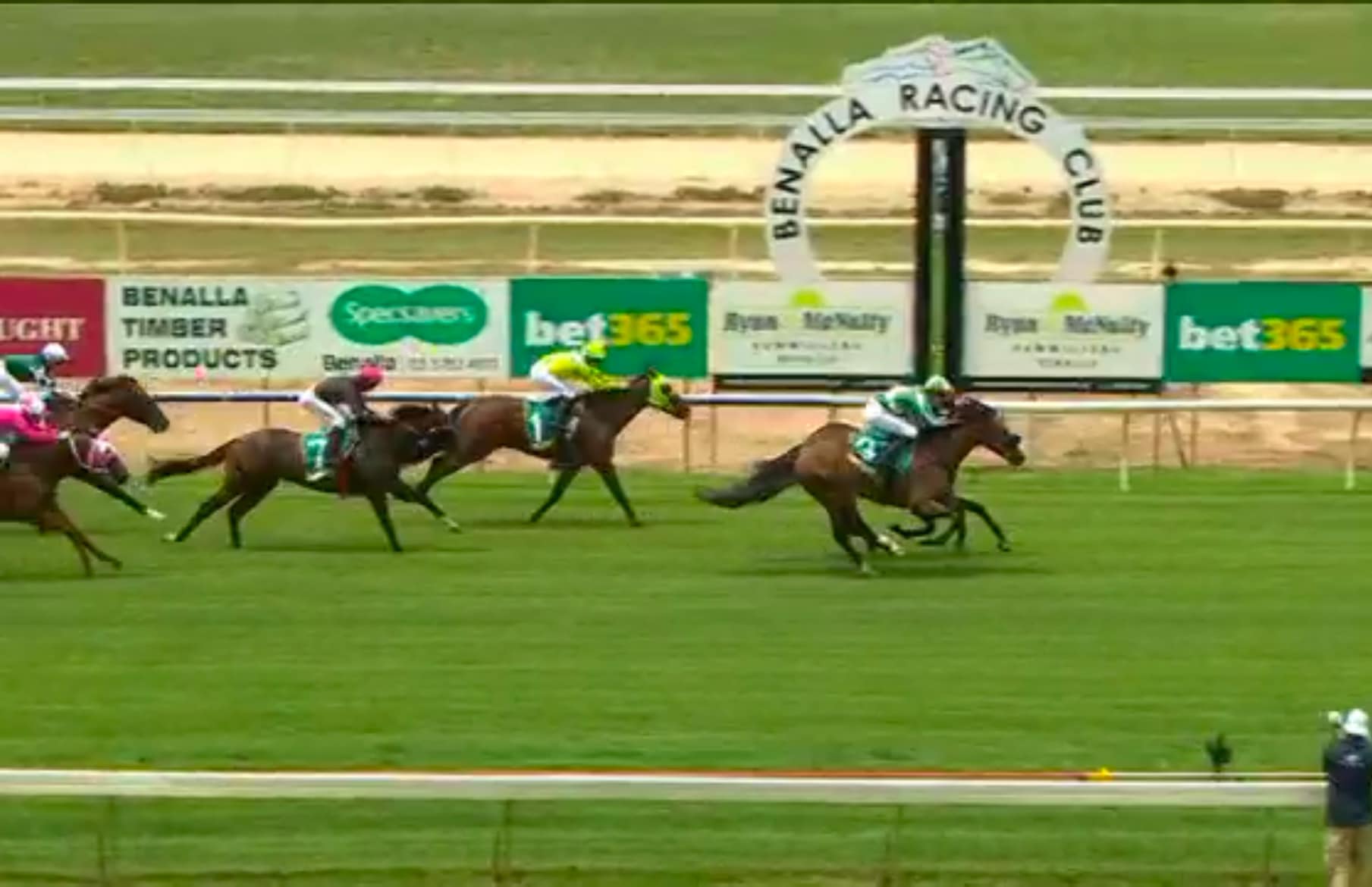 Racing Wodonga - Congratulations to Wodonga trainer David...