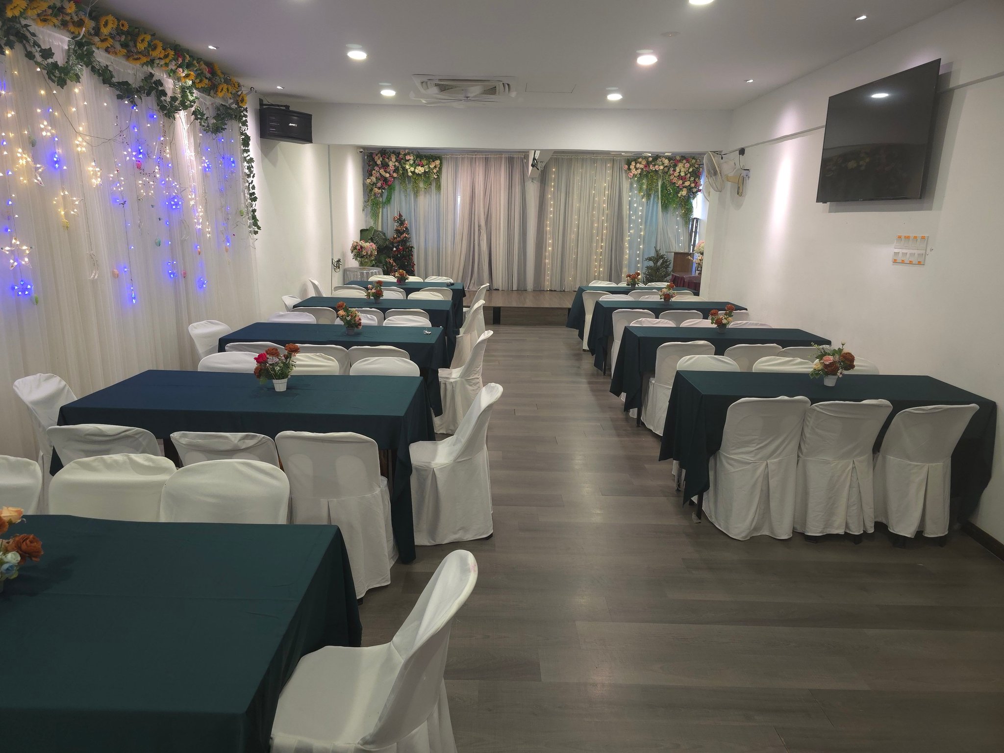 Lemon tree event space