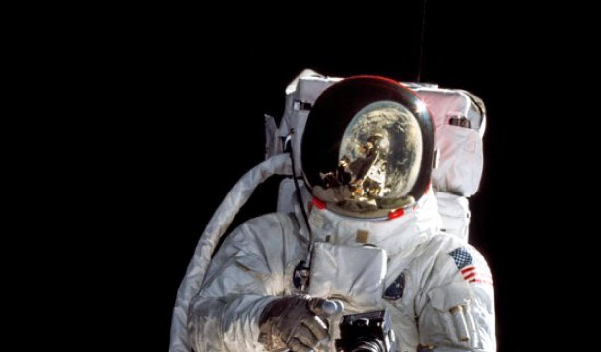Visit - 👨‍🚀Take a fascinating look at the photographs taken by the ...
