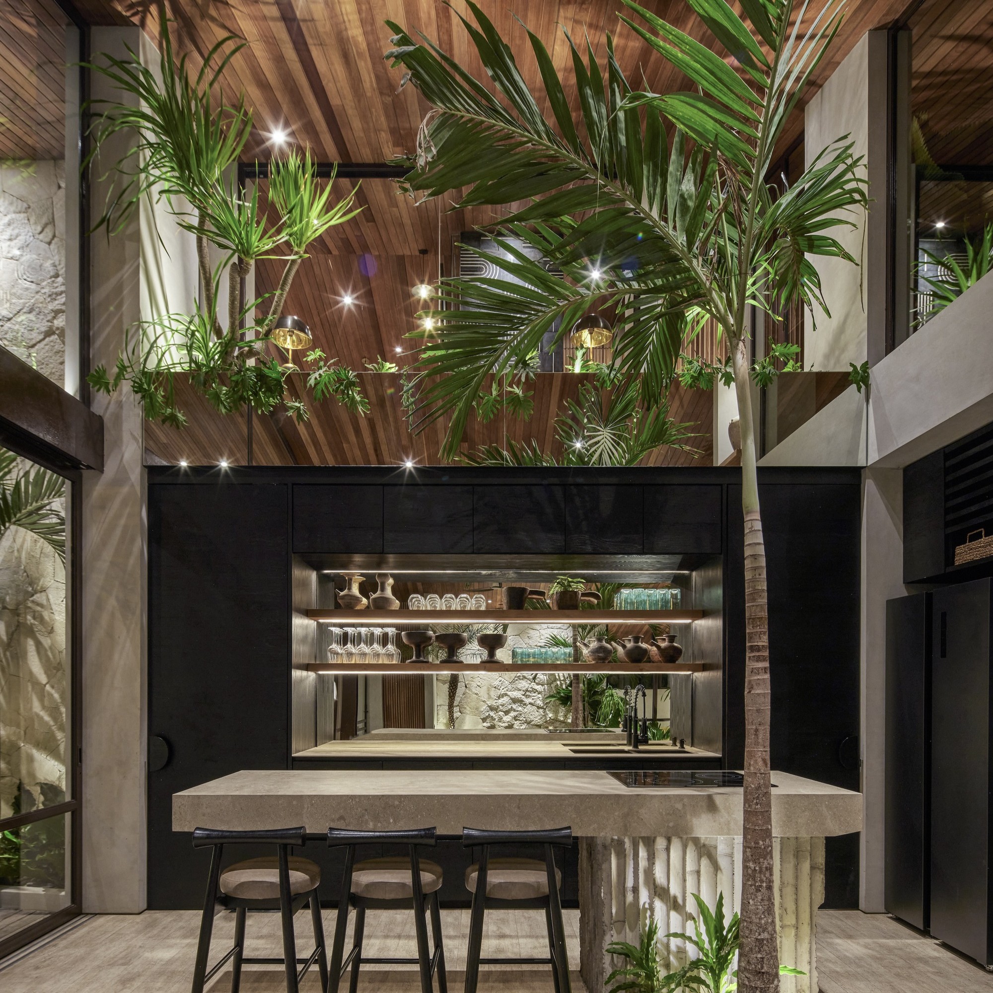 Architecture - Designer: Biombo Architects Photographer: Sheila Man ...