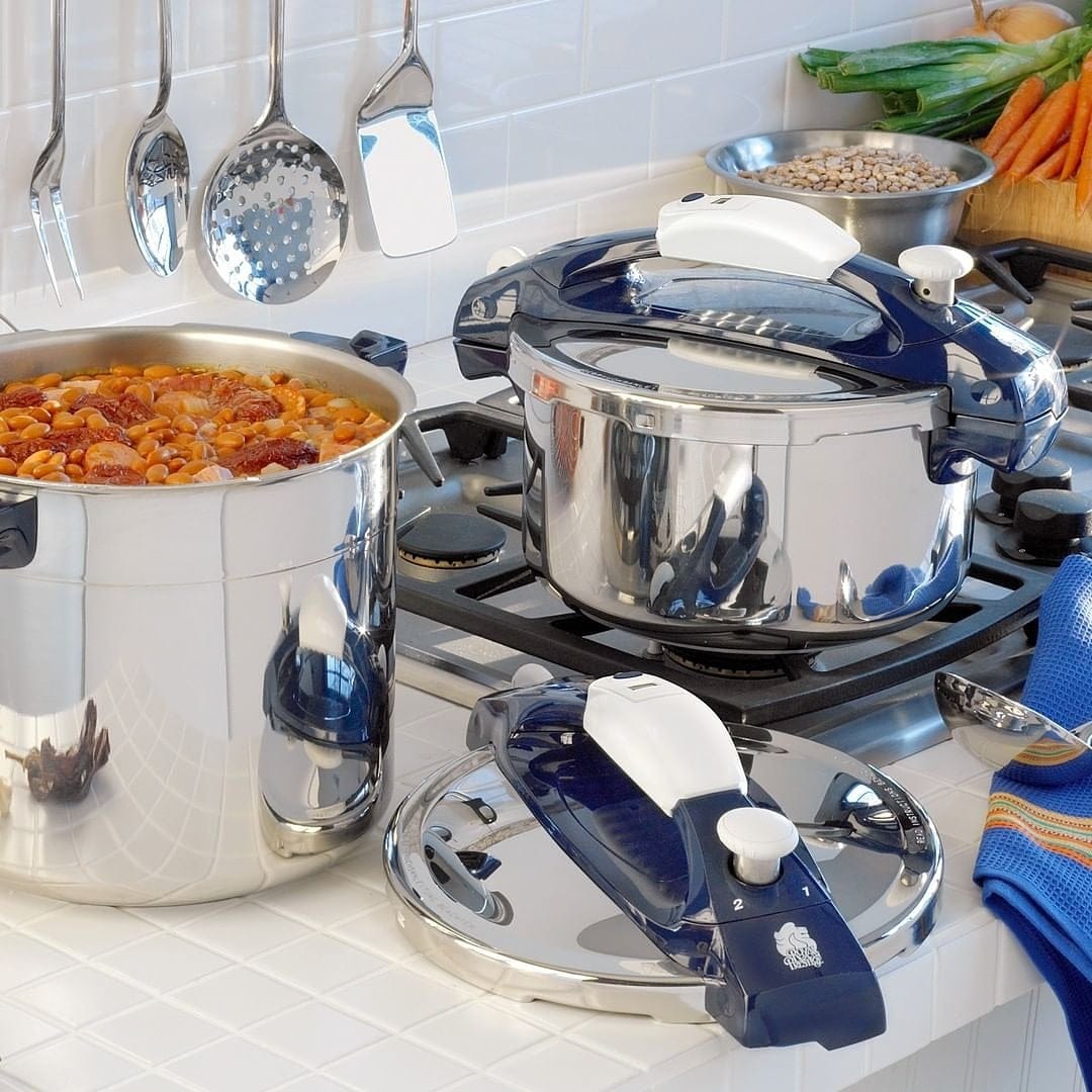 royal.cook_ - Estas versatiles Ollas a Presión son ideales... | Facebook