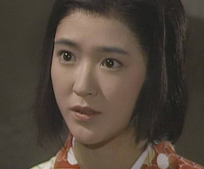 歌手「並木路子」(大正10年～平成13年＝享年79)は懐メロ歌手として最