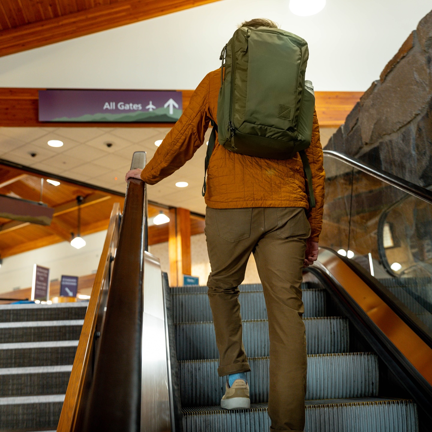 The first release of 2025: CIVIC Travel Bag 26L in OD Green 🫒