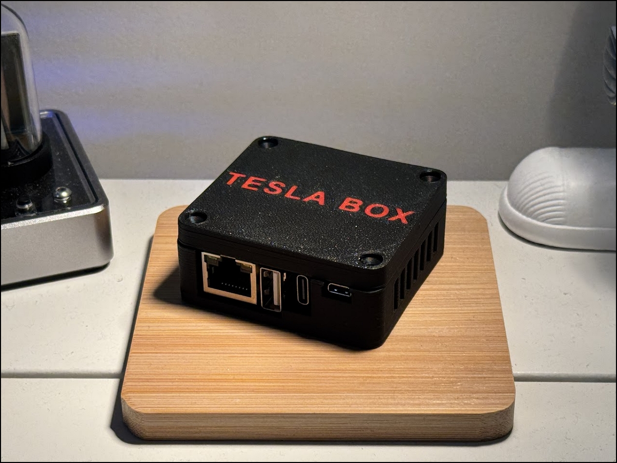 Angus電科技 - 🎉🎉🎉TESLA BOX 特斯拉黑盒子終於開始預購囉！！ 此 TESLA BOX... | Facebook