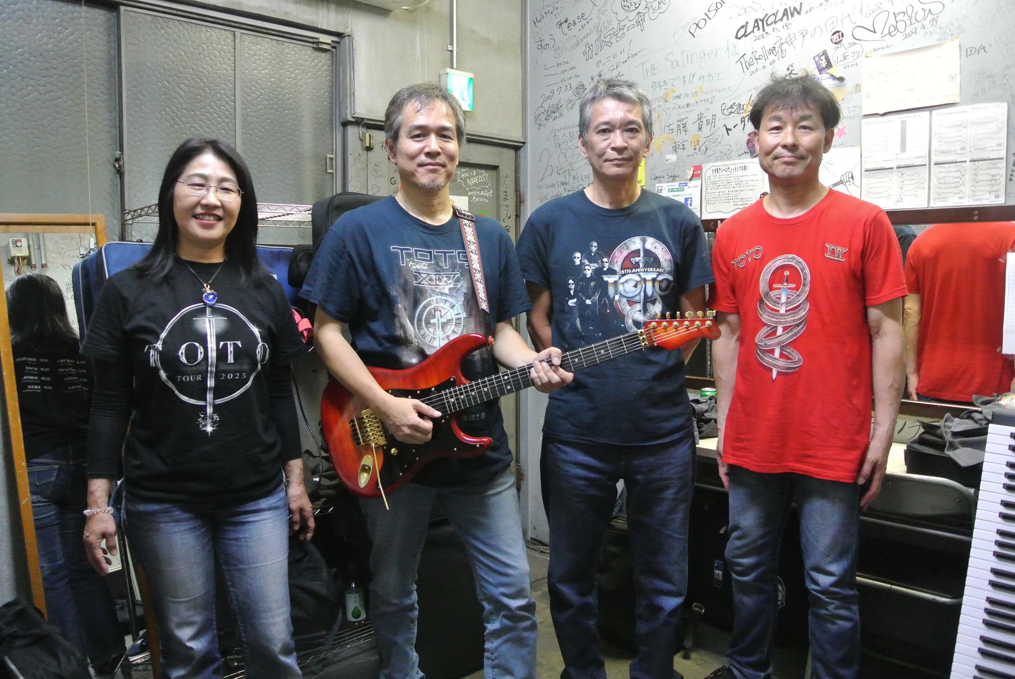 Sunfields TOTO Tribute band (@sunfieldstotorunning) • Facebook