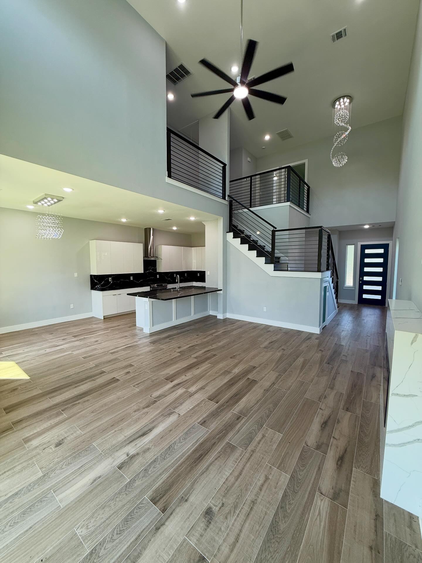 MOVE WITH MOE | Houston TX