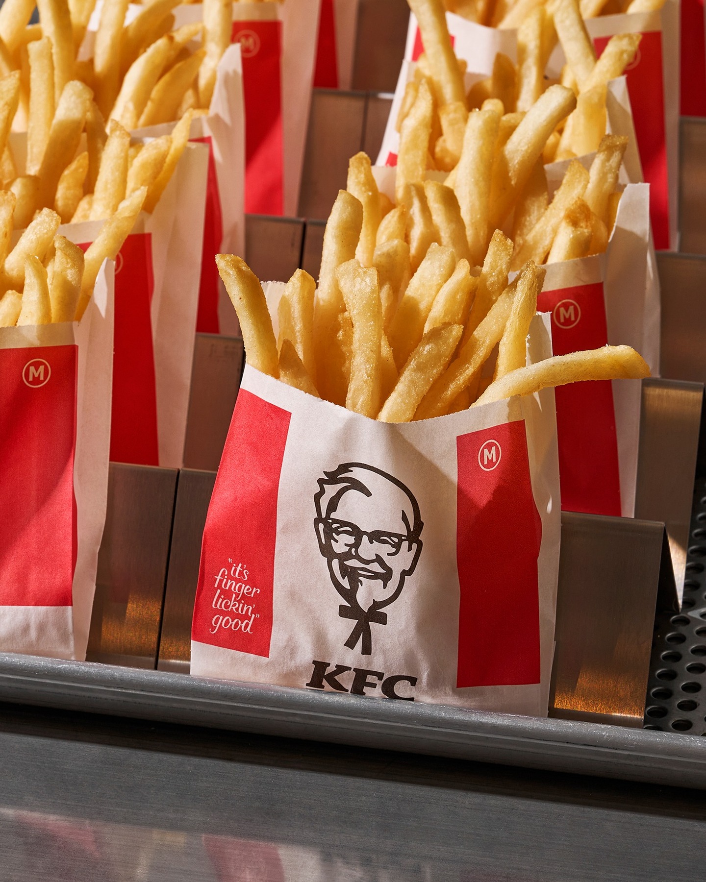 KFC - 치킨 or 버거, 하나만 고를 수 없어! 그래서 탄생한 켄터키 통다리 콤보😍 매콤하게 당기는 켄터키 통다리 스파이시 ...