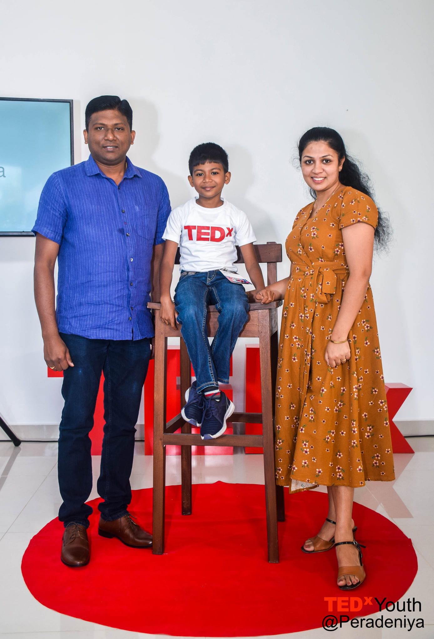 Behind every young child who... - Tedxyouthatperadeniya | Facebook