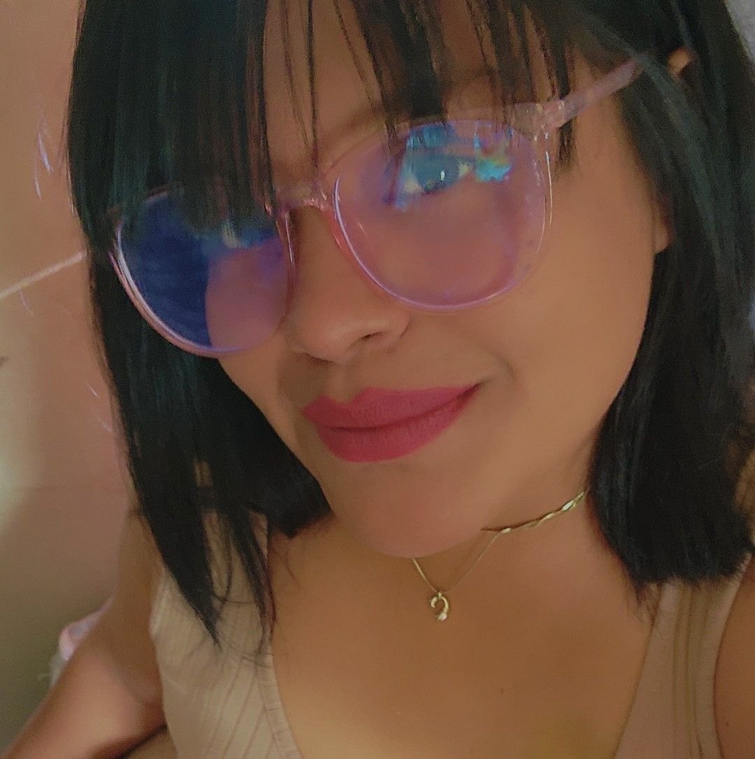 Angeles Flores