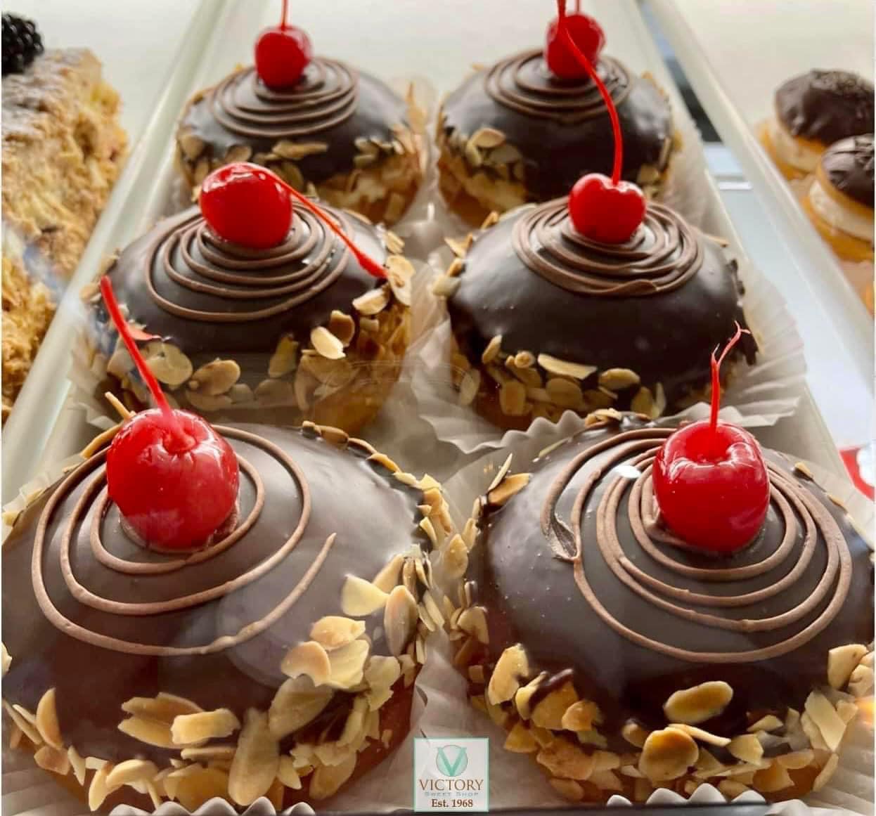 KOK & Mini KOK! A soft Greek sponge cake filled with silky pastry