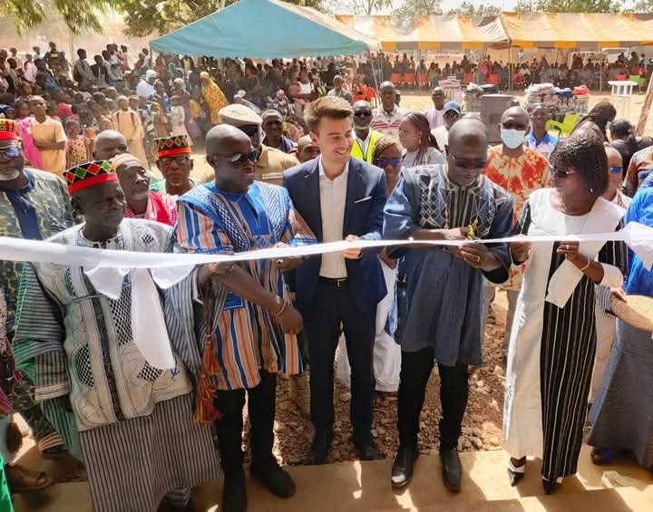 Tinganews.com | Inauguration de l' école Sandogo E dans l'arrondissement 7
