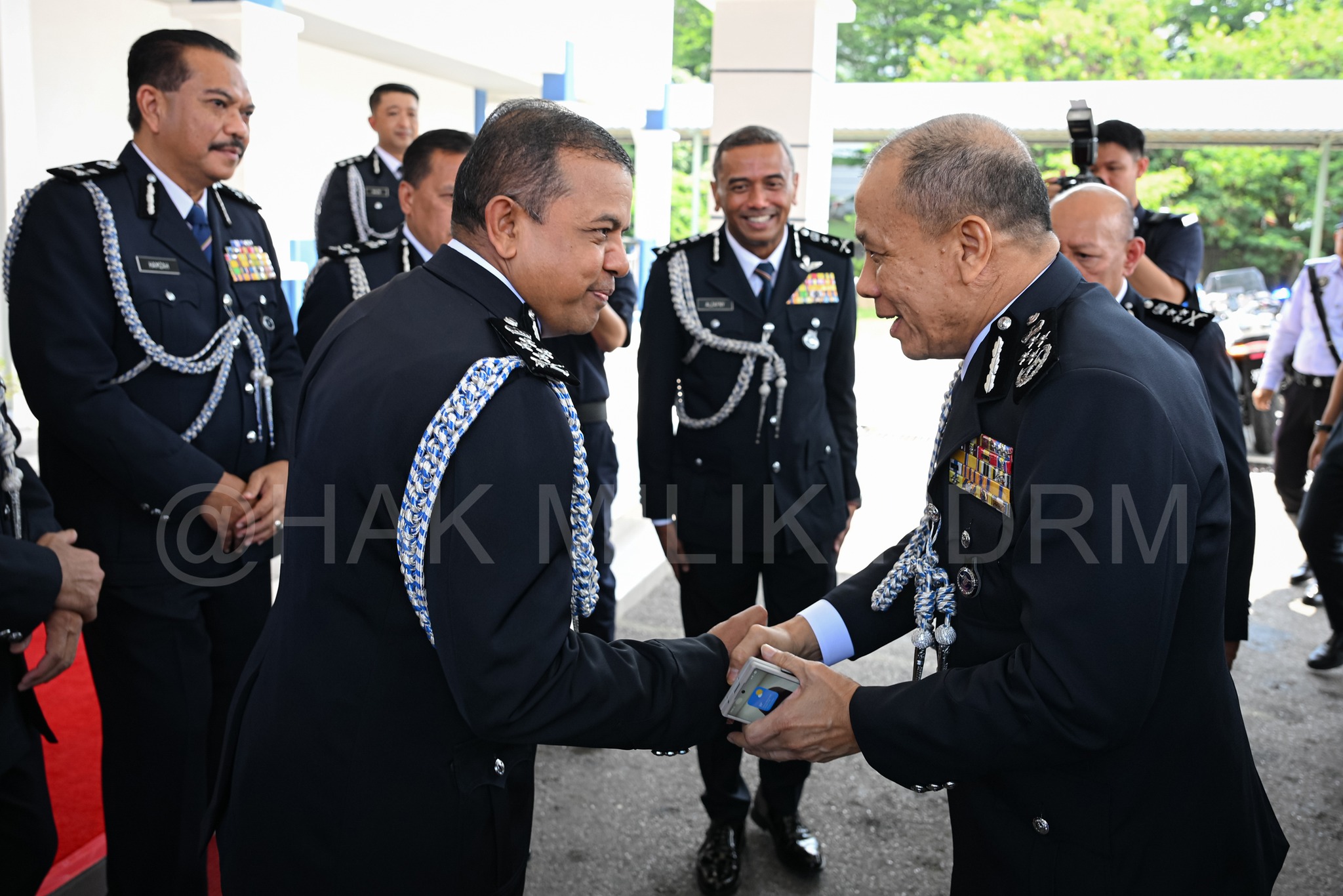 Polis... - Polis Diraja Malaysia ( Royal Malaysia Police )