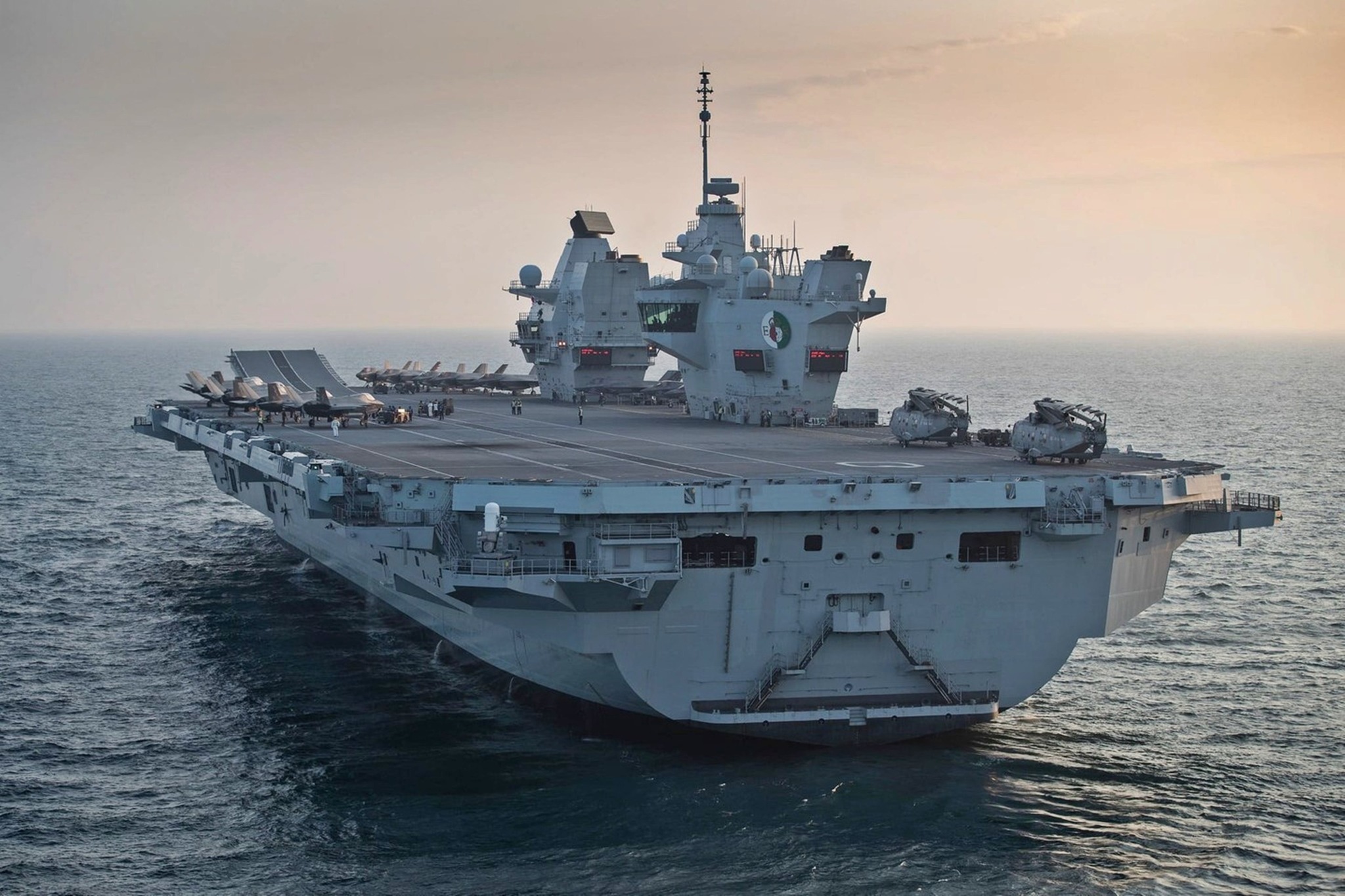 Military - HMS Queen Elizabeth (R08) sails with F-35B Lightning II jets ...