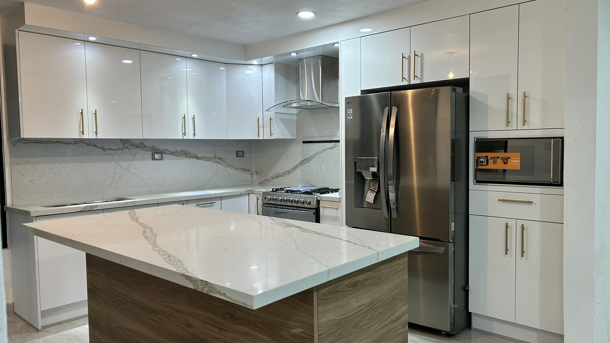 COCLO Cocinas & Closets added... - COCLO Cocinas & Closets