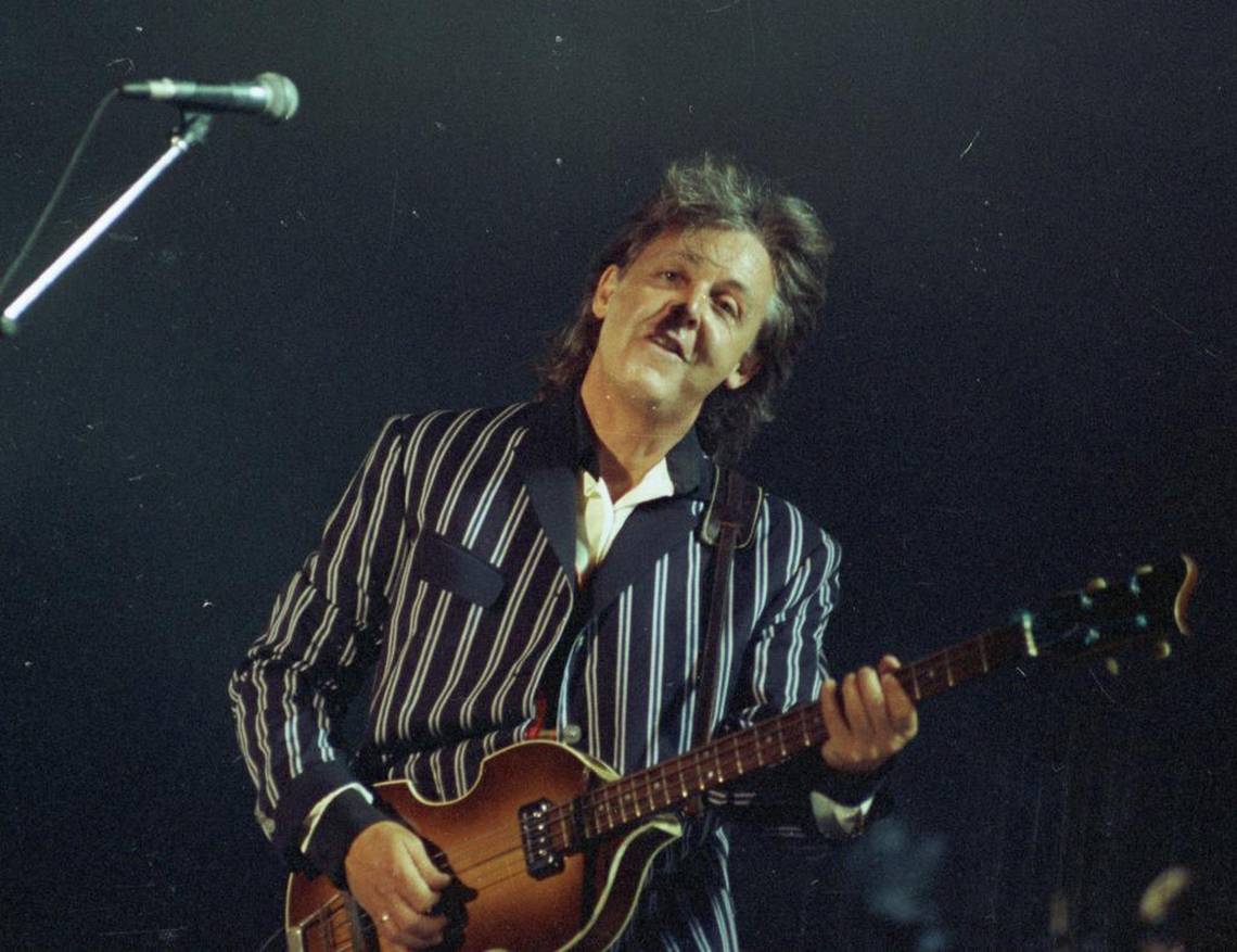 Beatles - May 7th 1993 - The New World Tour (Columbia, USA) Paul 