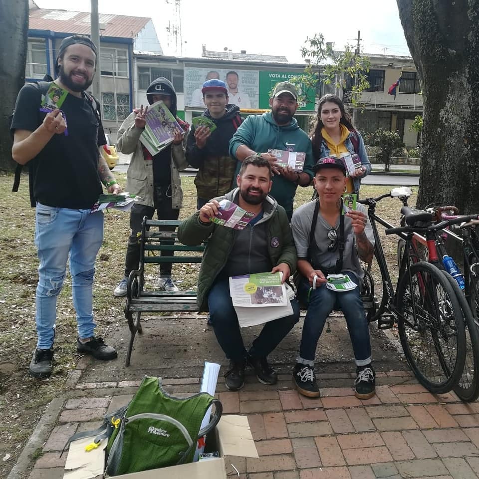 Daniel Rueda - El equipo de hoy, recorriendo la localidad...