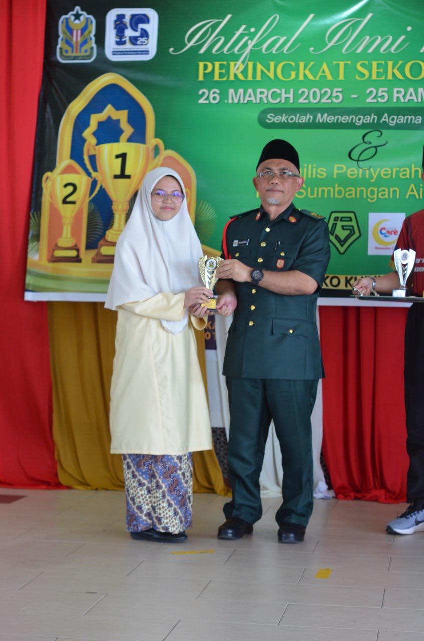 Sekolah... - Sekolah Menengah Agama Parit Raja(SMAPR)