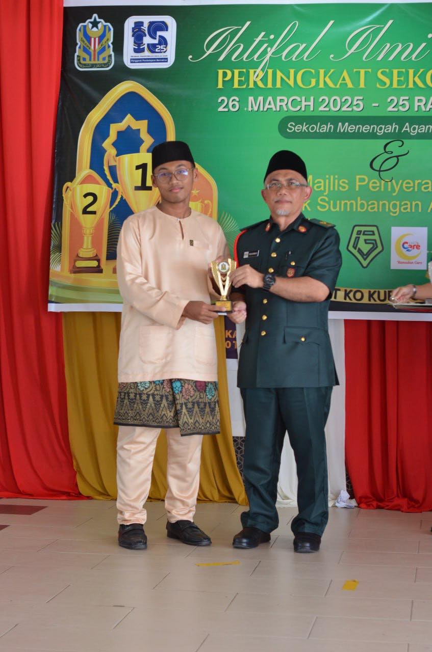 Sekolah... - Sekolah Menengah Agama Parit Raja(SMAPR)