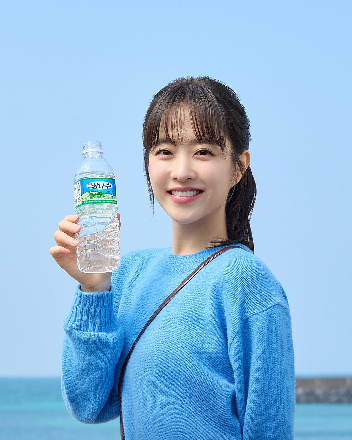자연처럼 순수한 매력으로 제주삼다수와 완벽 시너지 ... - 제주삼다수 - JEJU Samdasoo | Facebook