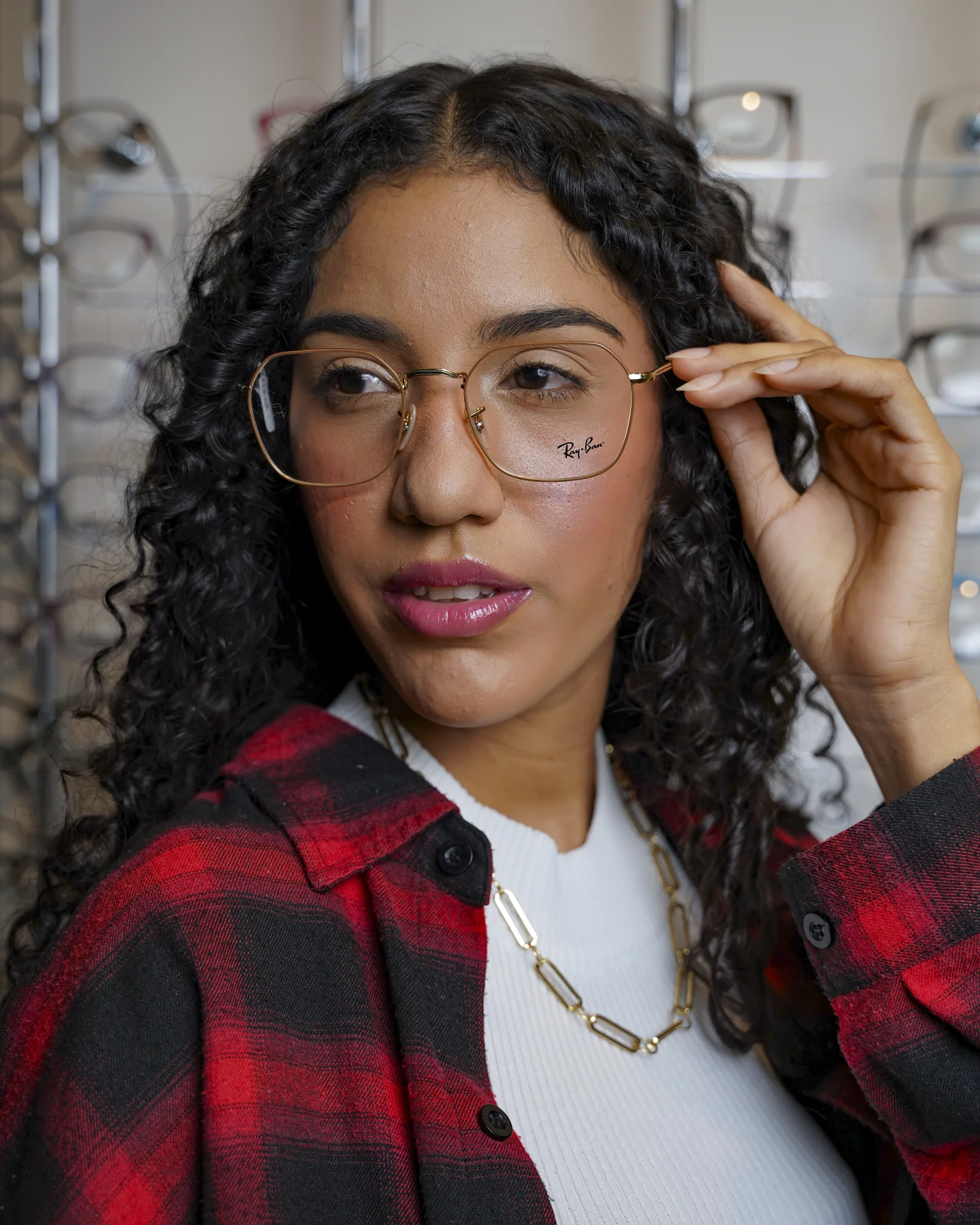 Optica - 😎 Autenticidad y estilo en cada mirada 😎 Descubre la nueva ...