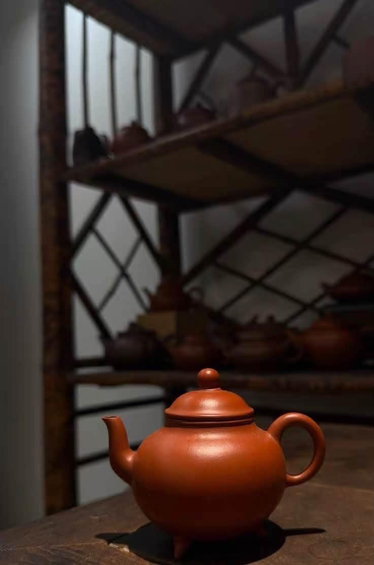 小石刻，紫砂花瓶，高14.8釐米小石」是任小松的藝名或者筆名、號等，任