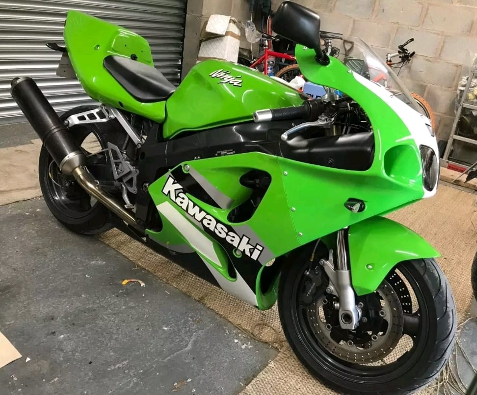 Yes or No - to this highly polished, purple ZX-11 😮
