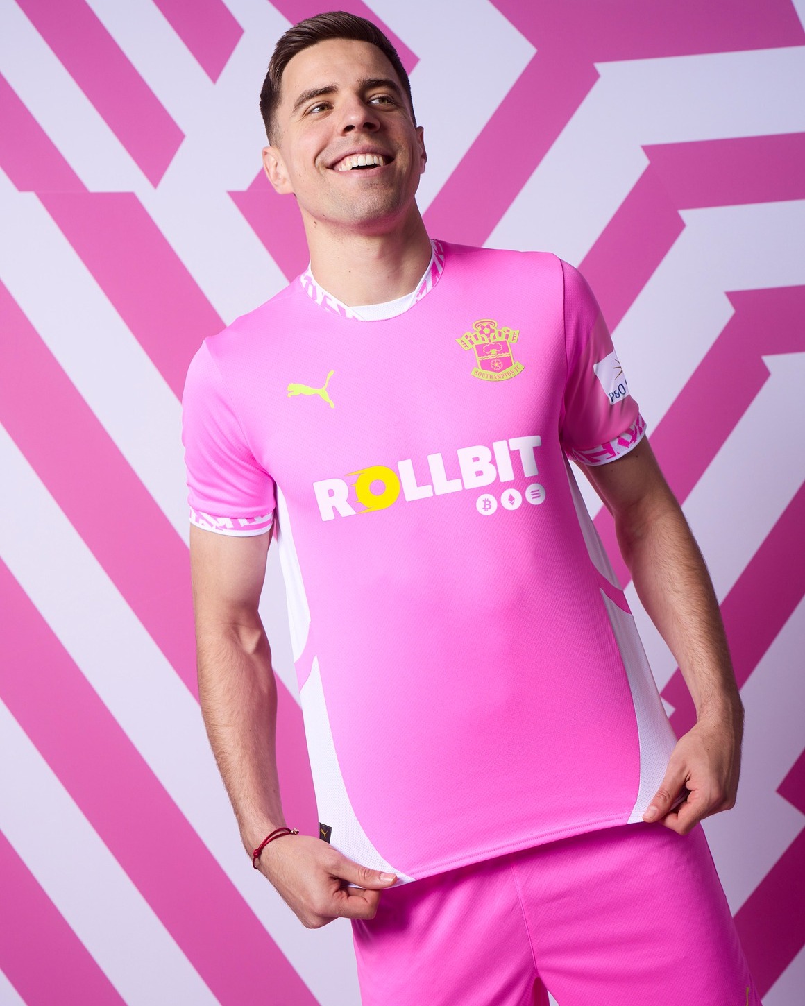 Southampton FC's 1993-95 Pony shirt reworked in blackout