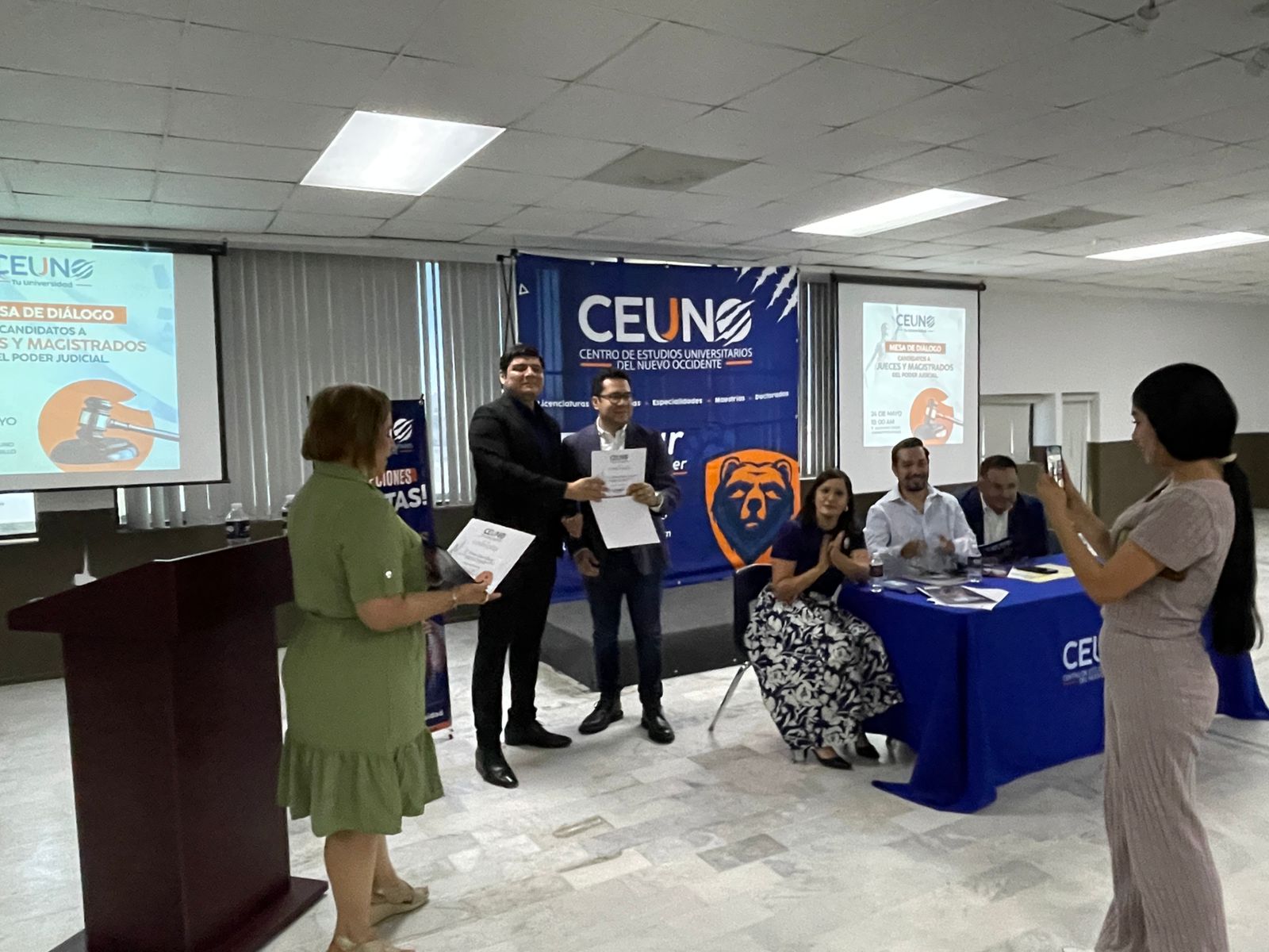 CEUNO Tu Universidad... - CEUNO Tu Universidad Hermosillo
