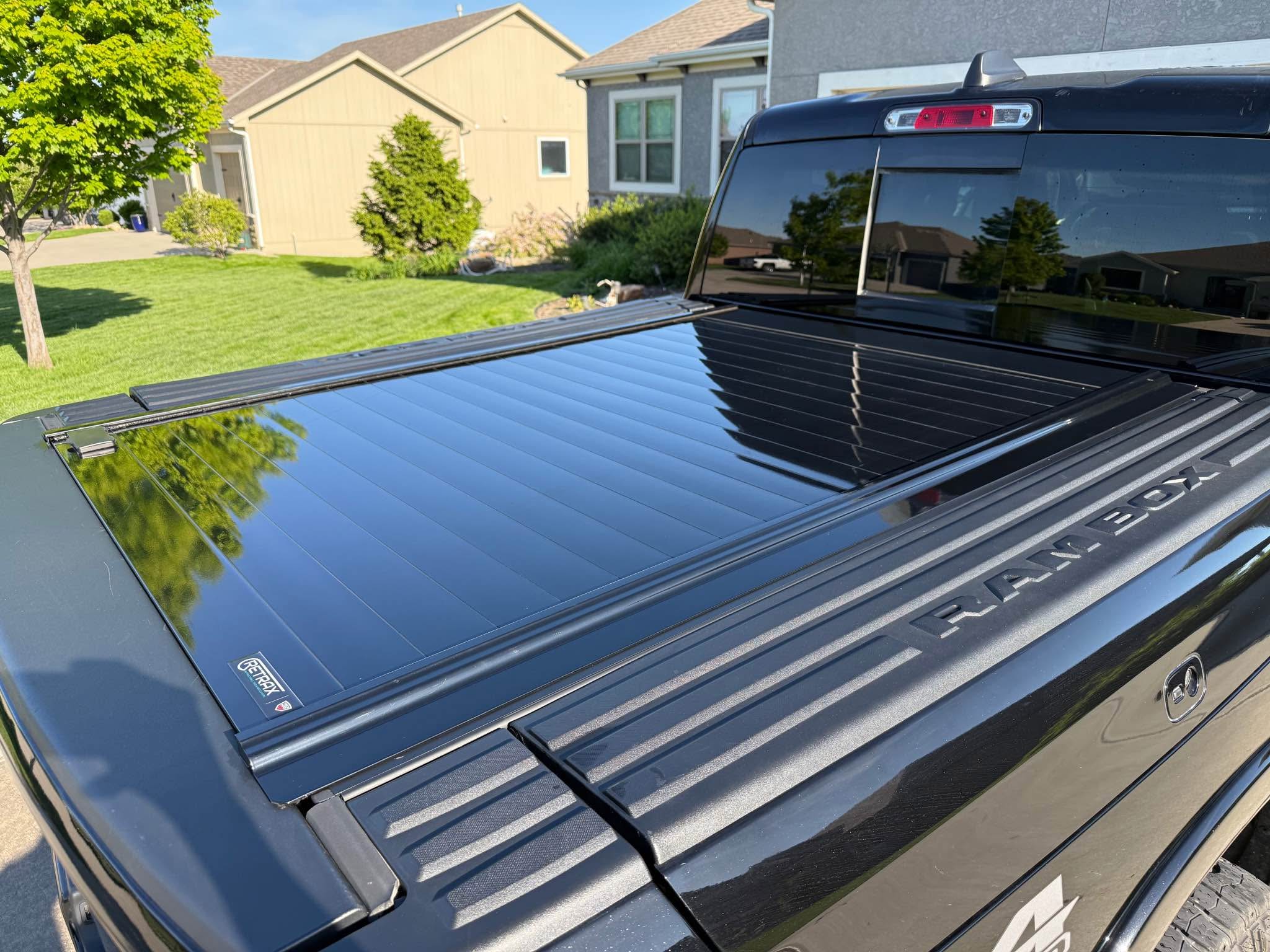 Retrax Pro MX Retractable Cover - Ram 1500 with Rambox - Car Exterior ...