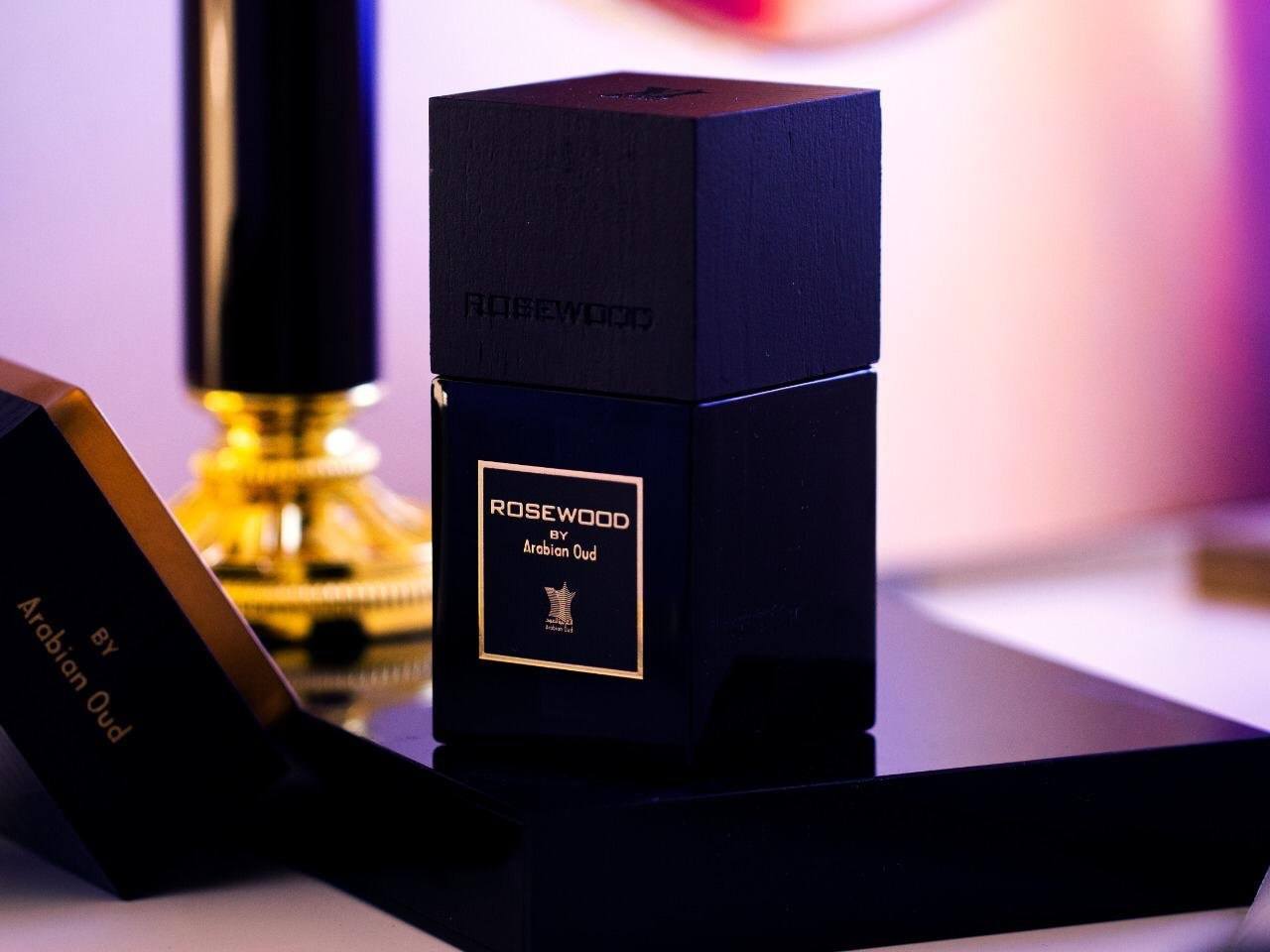 Buy شهاث للرجال عطر أو دو 75مل كولونيا مذكر مائي عطري مع قاعدة خشبية دسمة مزيج من الليمون والبرتقال الصيني والخزامى والمريمية بواسطة عطر الحرفيين السويسرية العربية رذاذ Online