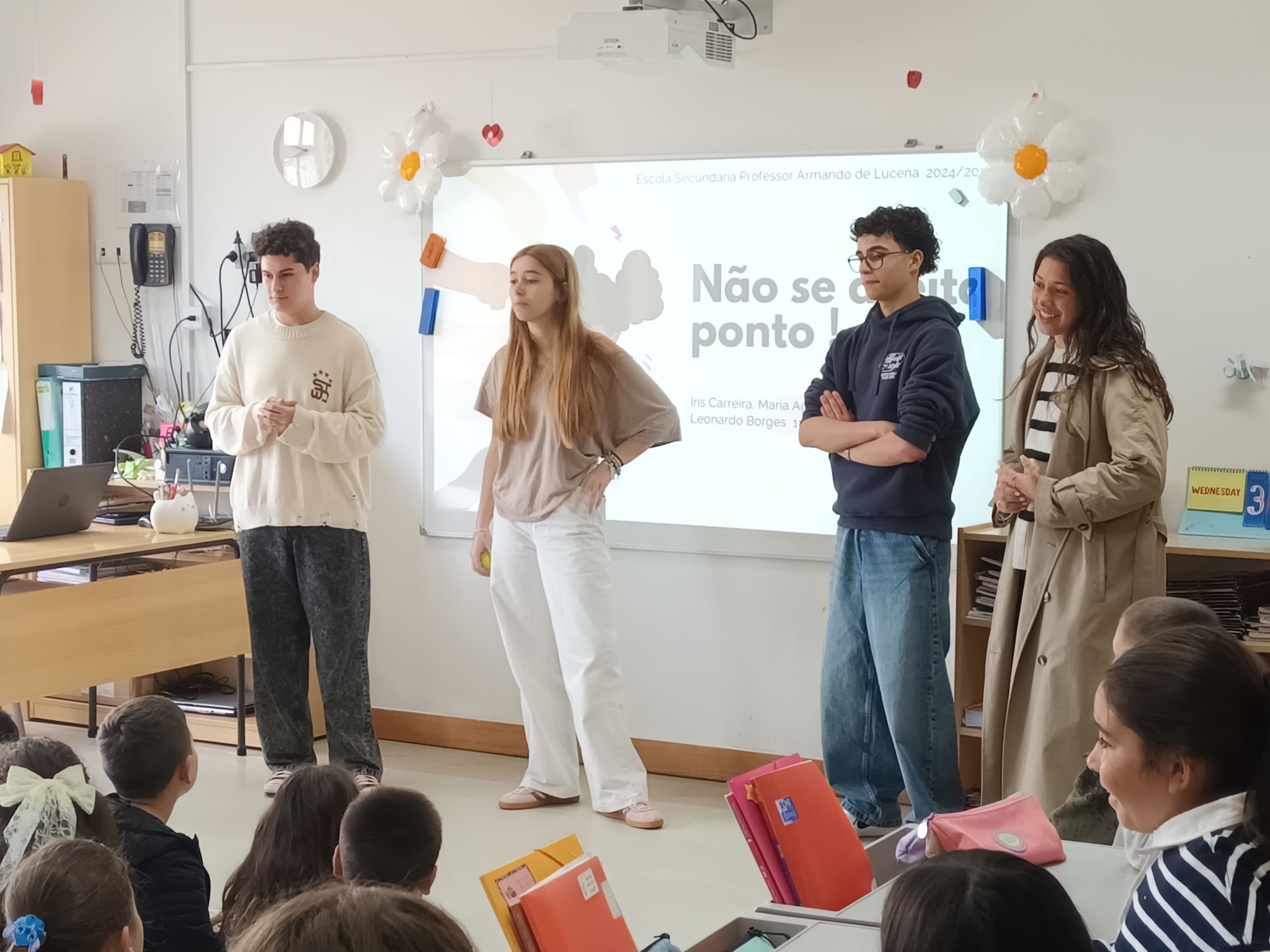 AEPAL - Hoje, um grupo de alunos, do 11.°LH, deslocou-se à... | Facebook